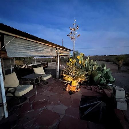 Hole In The Wall Getaway - Usa Mexico Border Bed And Breakfast Columbus المظهر الخارجي الصورة