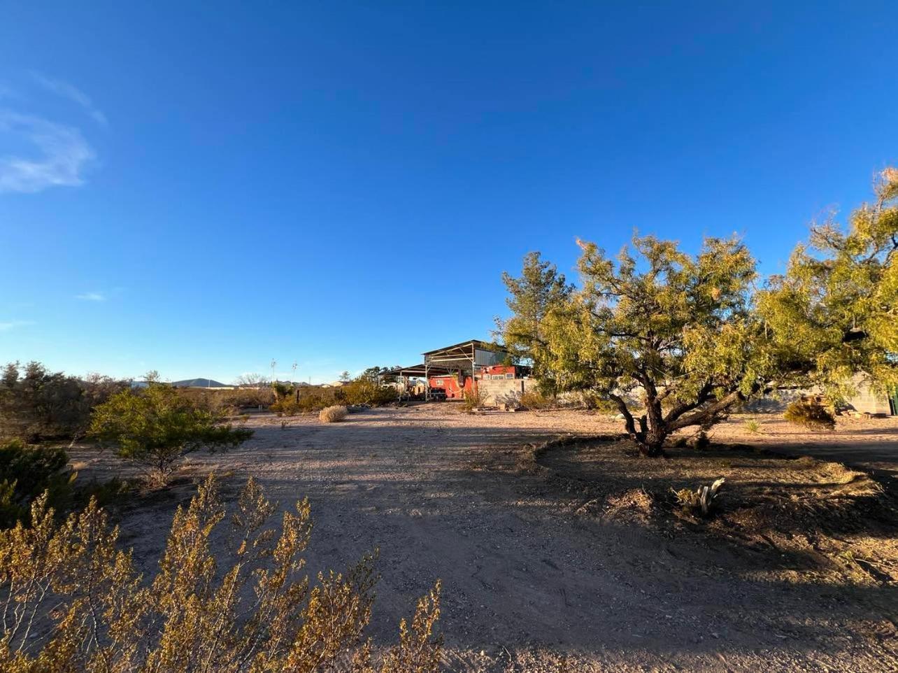 Hole In The Wall Getaway - Usa Mexico Border Bed And Breakfast Columbus المظهر الخارجي الصورة