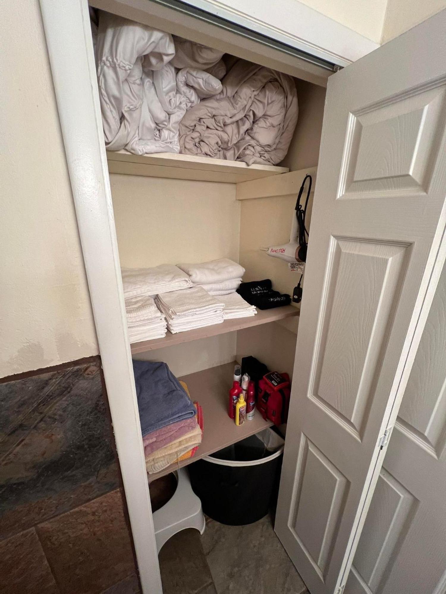 Hole In The Wall Getaway - Usa Mexico Border Bed And Breakfast Columbus المظهر الخارجي الصورة