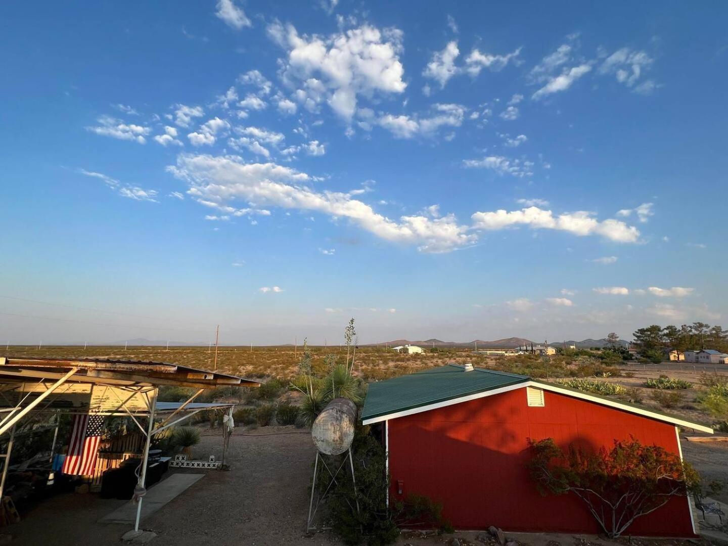 Hole In The Wall Getaway - Usa Mexico Border Bed And Breakfast Columbus المظهر الخارجي الصورة