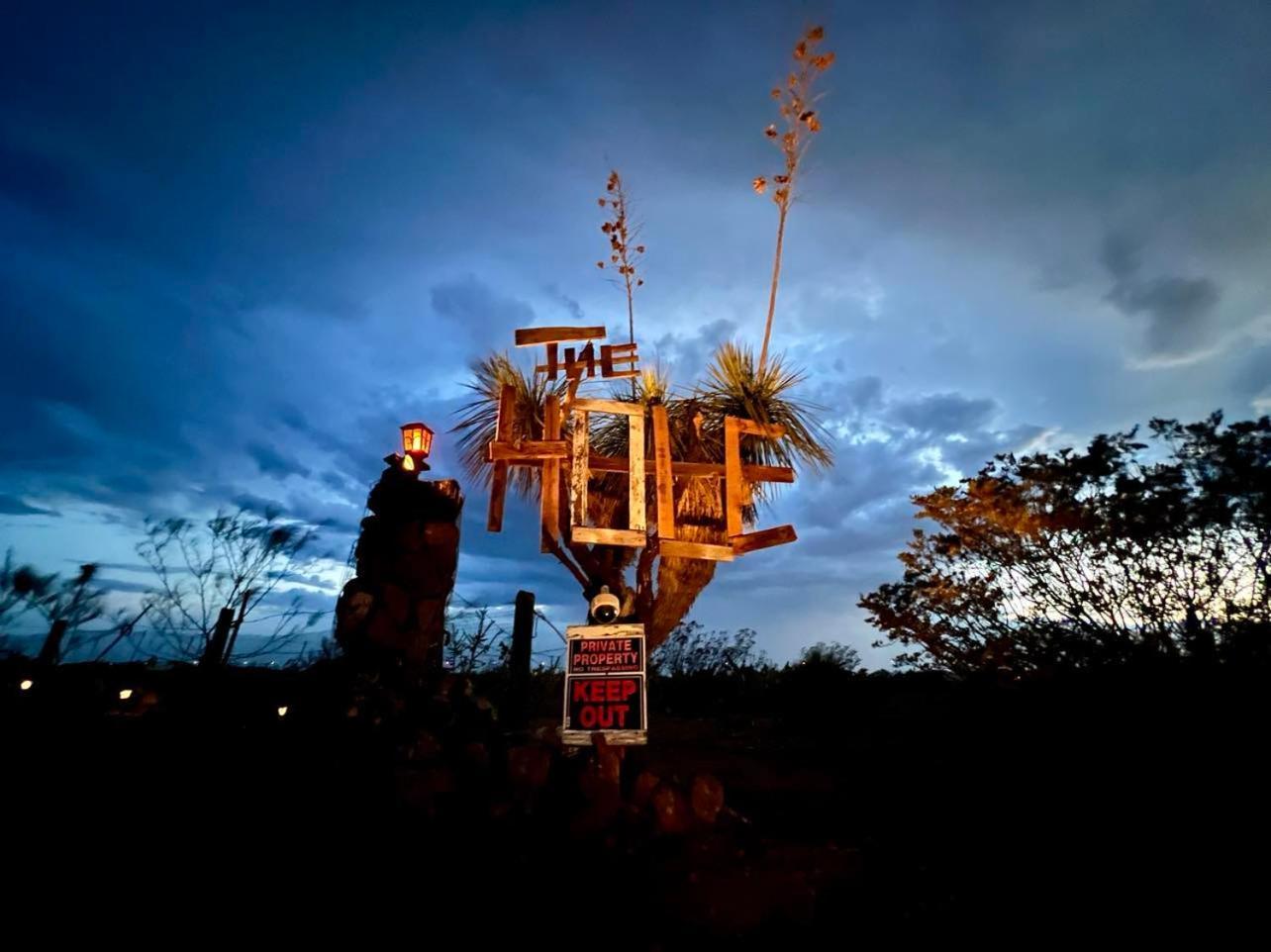 Hole In The Wall Getaway - Usa Mexico Border Bed And Breakfast Columbus المظهر الخارجي الصورة